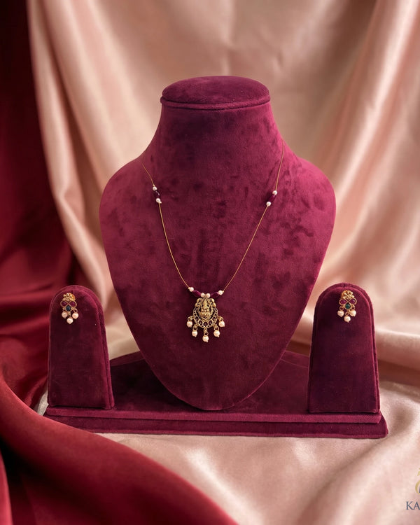 Invisible Chain set - jewelry - Front View
