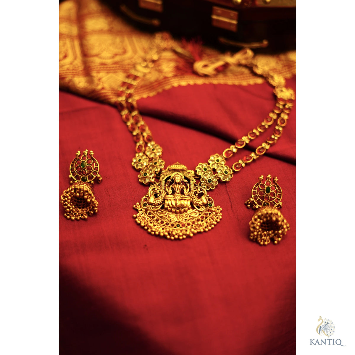 Sri Lakshmi Mayura Premium Antique Haram - Necklace - Side View