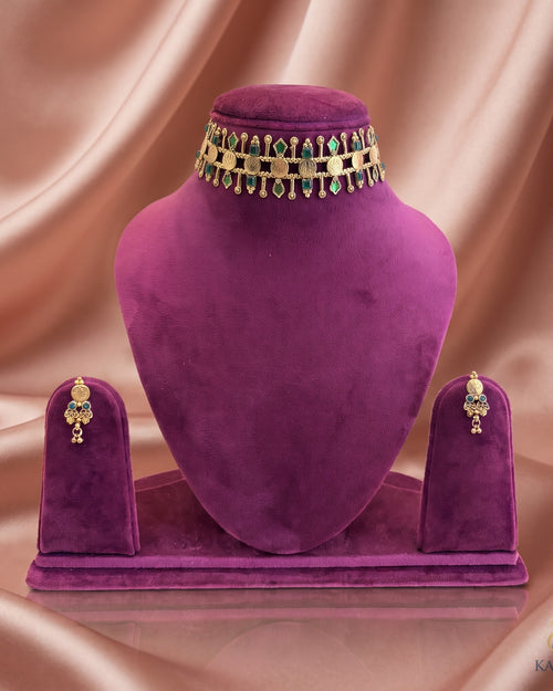 Choker jewellery